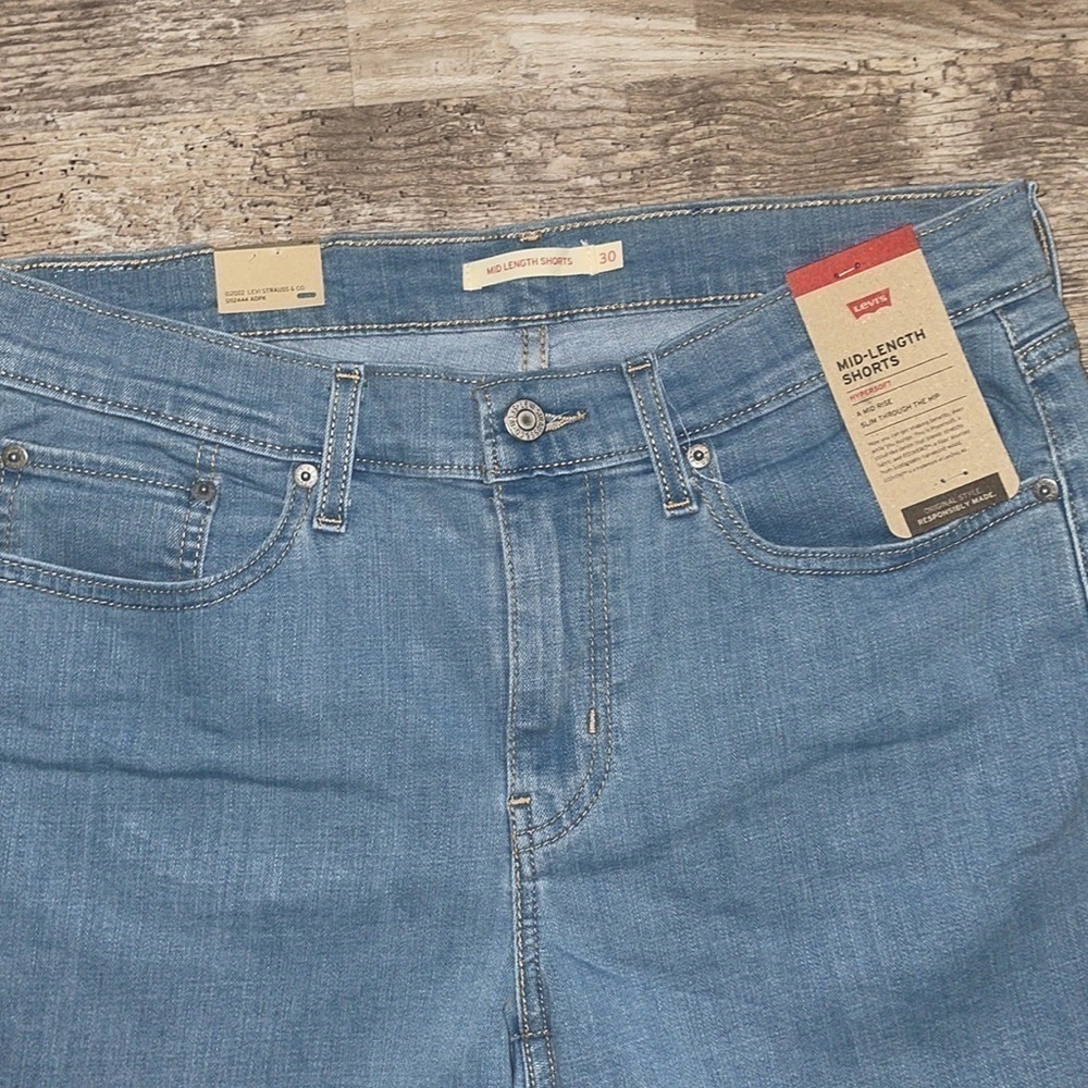 Levi’s 30 - Picture 2 of 6